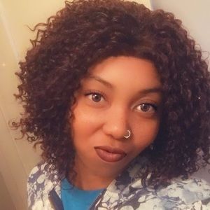 Meet your Posher, Marquesa